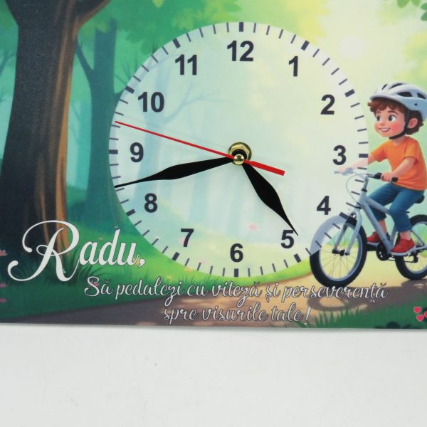 Ceas copii, Plimbare cu Bicicleta, model personalizat, dim. 300x200 mm - ILIF506064 - imagine 3