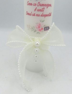 Lumânare nuntă cu ilustrație miri și mesaj + decorațiune albă, model nepersonalizat – ILIF506046
