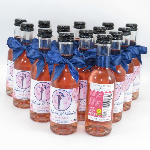 Mărturie nunta, Sticluță de Vin personalizată, fundiță albastră - ILIF506058 - imagine 3