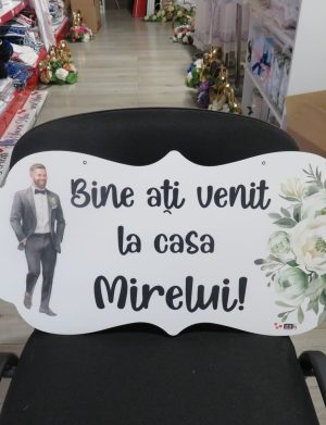 Pancartă nuntă – Bine ați venit la casa Mirelui, design floral verde, dim. 67×31 cm – ILIF506020