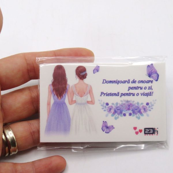 Placuță cerere Domnișoară de onoare, cu magnet, tematică mov, 80x45mm - ILIF506061 - imagine 2