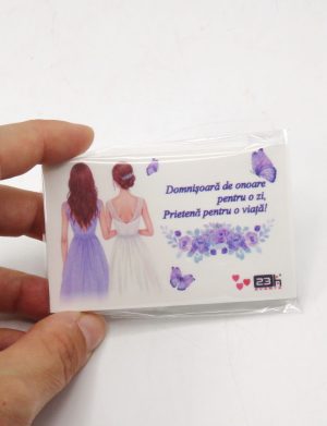Placuță cerere Domnișoară de onoare, cu magnet, tematică mov, 80x45mm – ILIF506061
