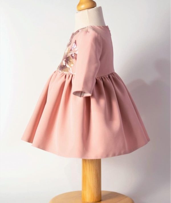 Rochiță botez fetiță, culoare roz cu broderie florală - ILIF506011 - Image 2