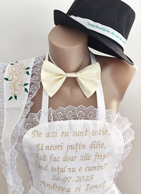 Set dezgătit mire și mireasa 4 piese, model floral cu broderie crem Personalizat, palarie cu mesaj - ODIS506001 - imagine 6