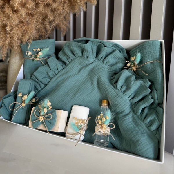 Trusou botez din muselină, verde cu 8 piese - ILIF506055