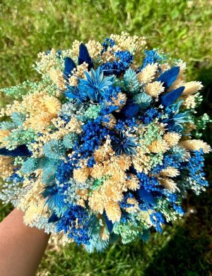 Buchet mireasă/nașă în cromatică alb, bleo și albastru, tematică marină – AMB507006