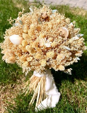 Buchet mireasă/nașă în cromatică alb-crem, cu scoici, tematică marină – AMB507005