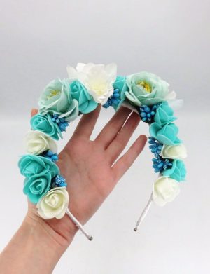 Diademă de păr, decorată cu flori de mătase, nuanțe de albastru – ILIF507026