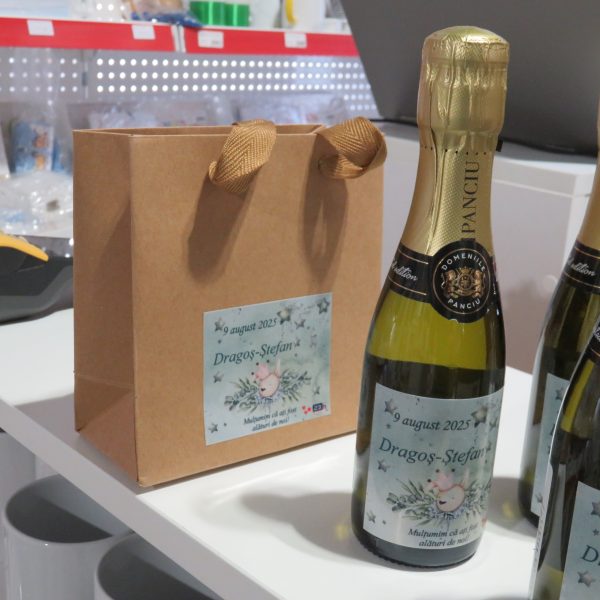 Mărturie botez băiețel, sticluță vin spumant, Iepuraș, model personalizat - ILIF507040 - imagine 5