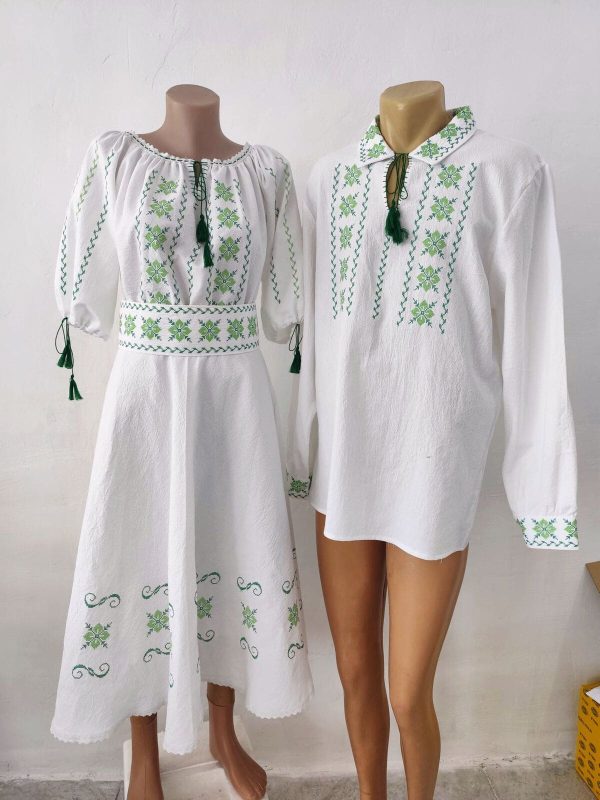 Rochie damă și ie bărbătească brodate tradițional cu verde, set damă - bărbat - LLDJ507004 - imagine 4
