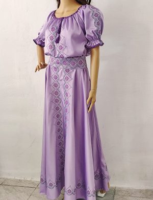 Rochie lungă de damă din tafta lila, brodată tradițional – LLDJ507001