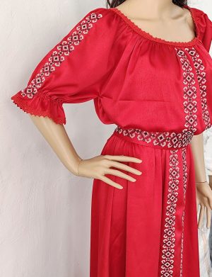 Rochie lungă de damă din tafta roșie, brodată tradițional – LLDJ507002