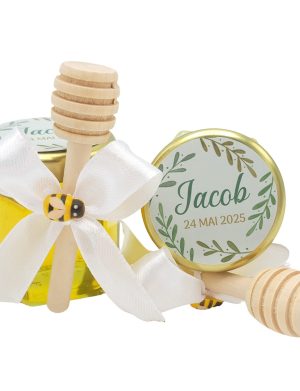 Mărturii dulci cu miere, model Aventură, botez baietel, ornament alb, frunze verzi, borcan 50 gr – DSBC507007