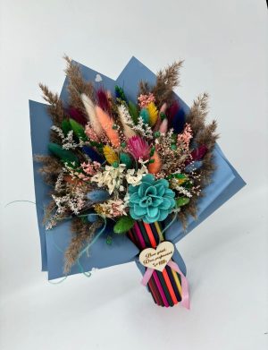 Buchet flori cadre didactice, aranjament cu flori uscate și creioane, albastru – DSPH508002
