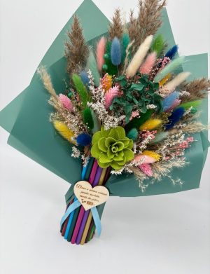 Buchet flori cadre didactice, aranjament cu flori uscate și creioane, verde – DSPH508001