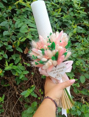 Lumânare Nuntă din ceară naturală decorată cu flori uscate, model personalizat – FEIS508001