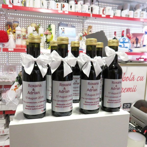 Marturie nuntă, Sticluță de Vin personalizată, fundiță albă - ILIF508017 - imagine 15
