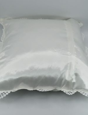 Perna gatit mireasa, alb dantelat 42×38 cm – ILIF509001