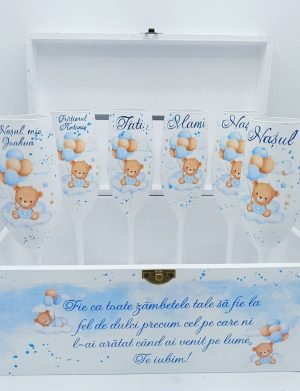 Set 6 pahare botez + Cutie pentru amintiri, model Blue Baby Bear personalizat – FEIS508004