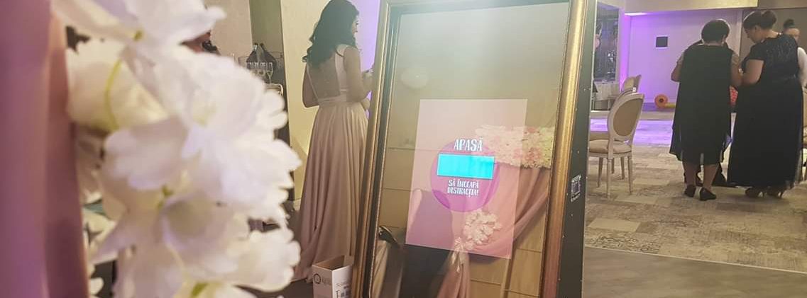 SELFIG MIRROR